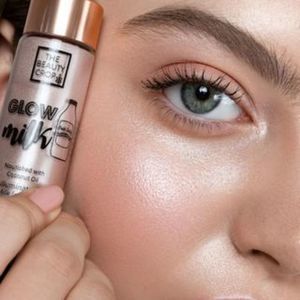 🎁 🎄 SALE! 3/$45 Beauty Crop Liquid Highlighter
